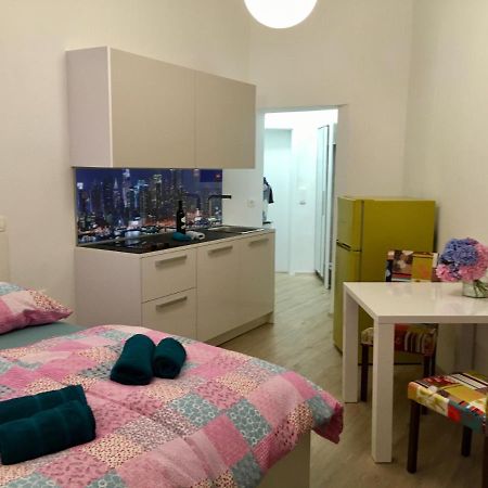 Apartment Optim Ljubljana Buitenkant foto