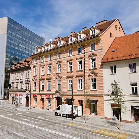 Apartment Optim Ljubljana Buitenkant foto