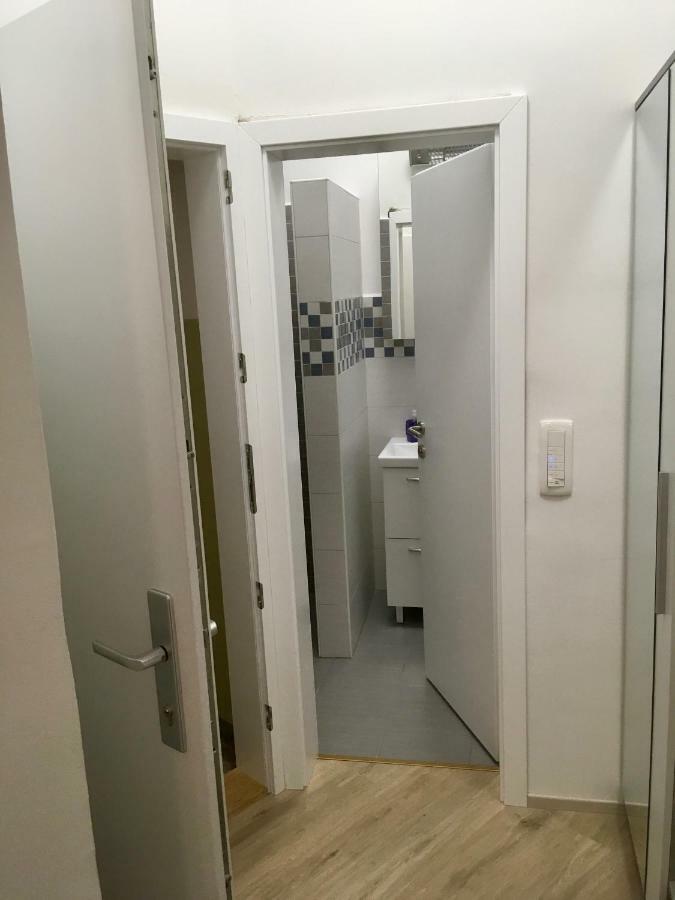 Apartment Optim Ljubljana Buitenkant foto