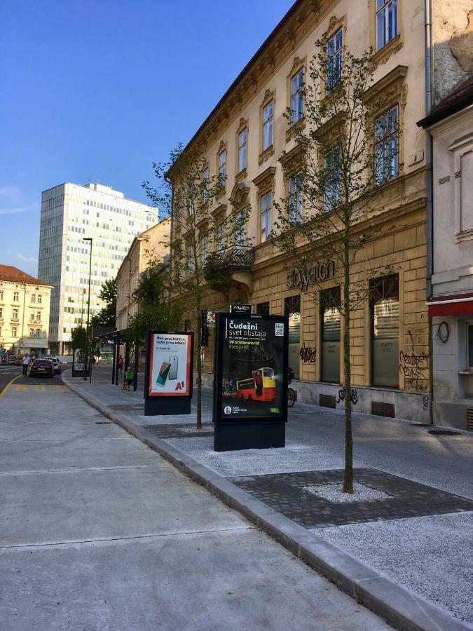 Apartment Optim Ljubljana Buitenkant foto